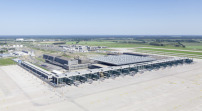 Der Flughafen Berlin Brandenburg im Juni 2012  viel verndert hat sich seitdem nicht