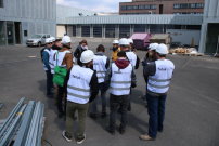 Einweisung in den Baustellenrundgang fr die Studierenden aus Kaiserslautern. Foto: Sren Rathgeber