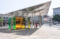 Die neue Haltestelle wertet den Mainzer Mnsterplatz als ffentlichen Raum auf. 