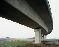 Hans-Christian Schink, A 9/A 38, Autobahnkreuz Rippachtal (1), aus der Serie Verkehrsprojekte, 19952003