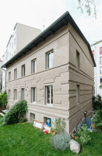 Umbau altes Mllerhaus, Metzerstrae in Berlin von asdfg Architekten (2014)